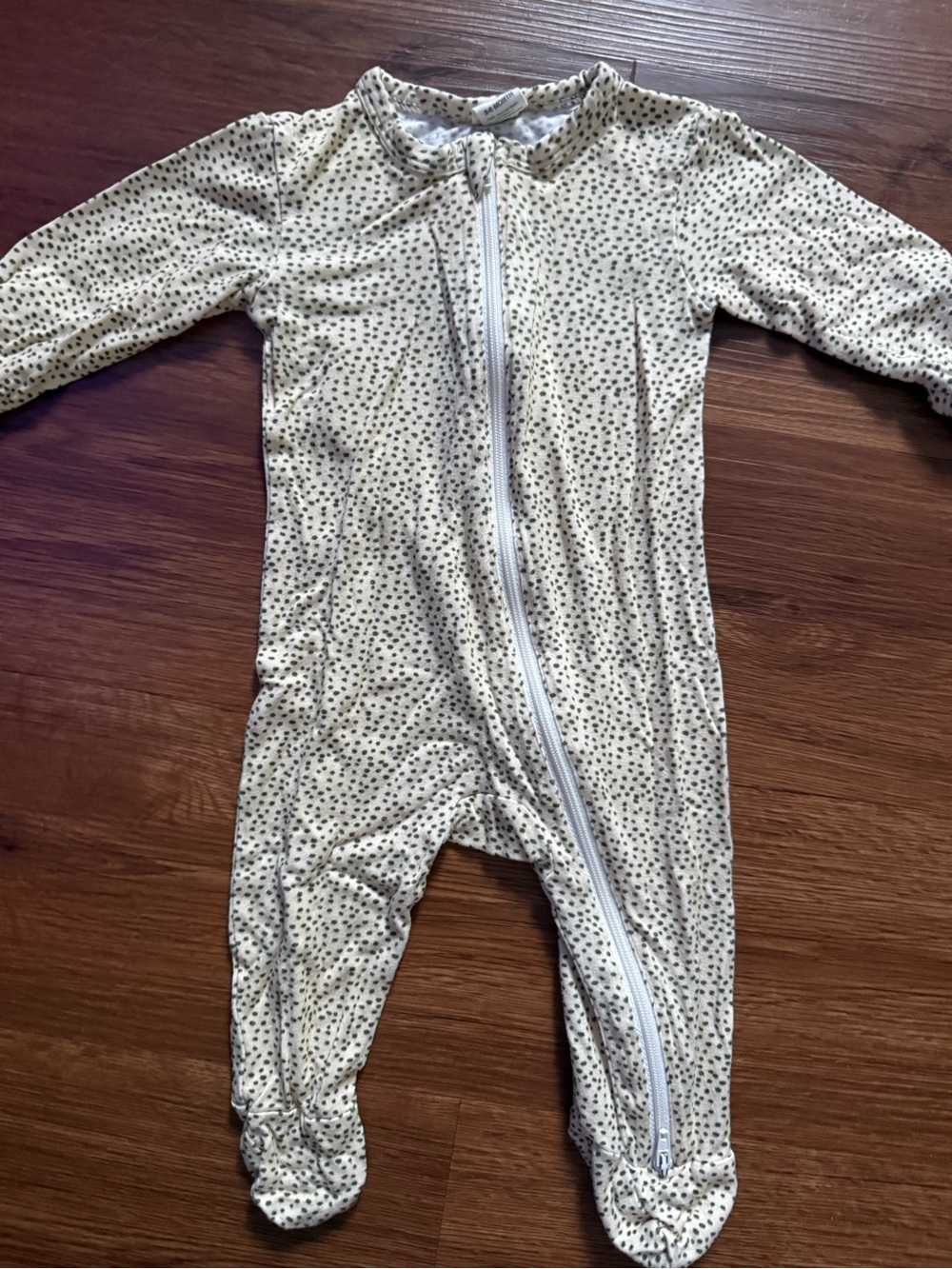 Larkspur Cream Footed One-Piece Pajama with Gray Dot Pattern 3-6 months